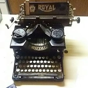 Royal typewritter